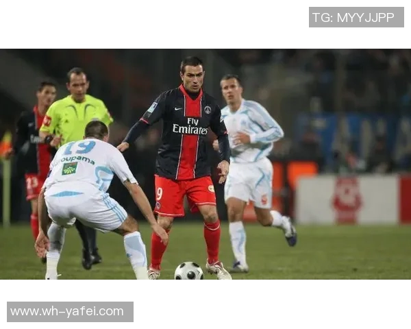 现役足球球星中姓马的球员有哪些及其职业生涯成就解析